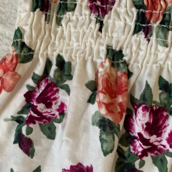 Floral top - Picture 3 of 6